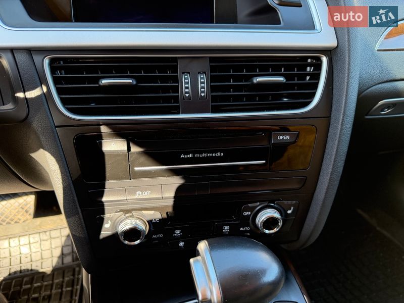 Седан Audi A4 2015 в Черкасах
