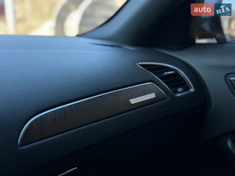 Седан Audi A4 2012 в Стрию