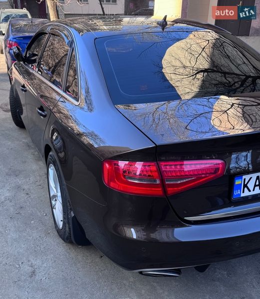 Седан Audi A4 2014 в Киеве