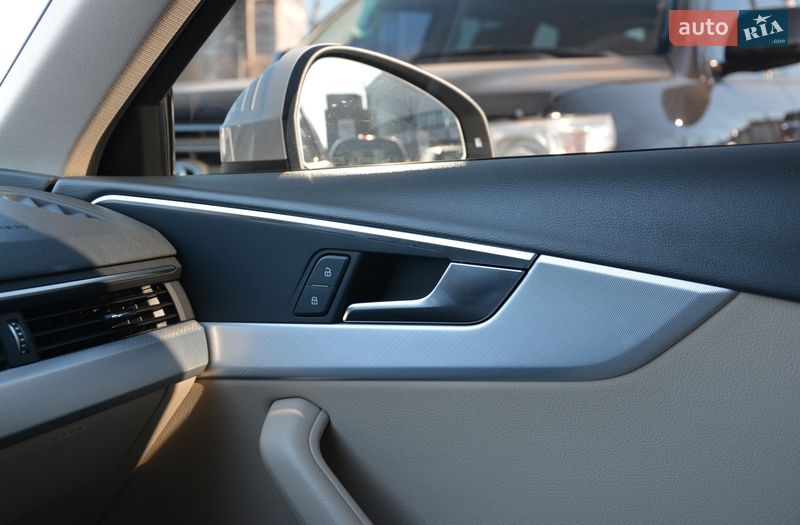 Седан Audi A4 2018 в Киеве