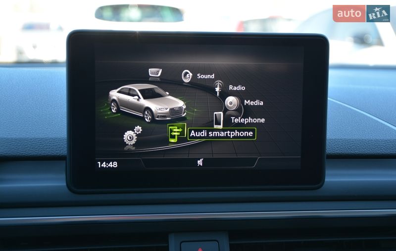 Седан Audi A4 2018 в Киеве