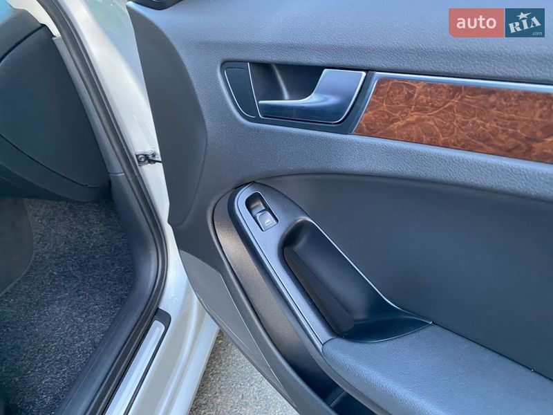 Седан Audi A4 2009 в Киеве