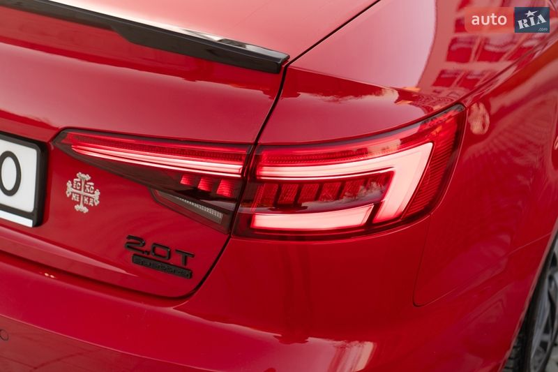 Седан Audi A4 2016 в Самборе