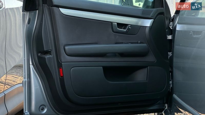 Седан Audi A4 2005 в Самборе