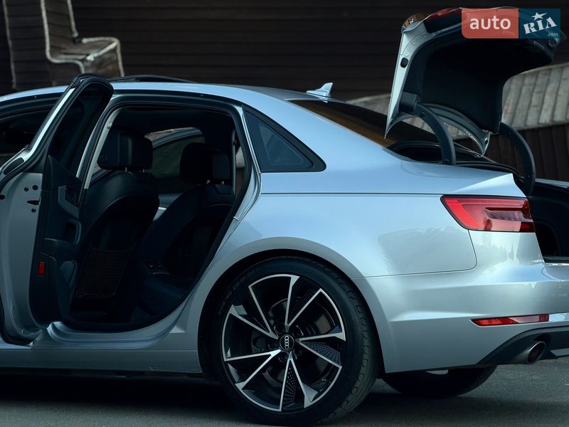 Седан Audi A4 2016 в Одесі