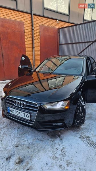 Седан Audi A4 2013 в Львові
