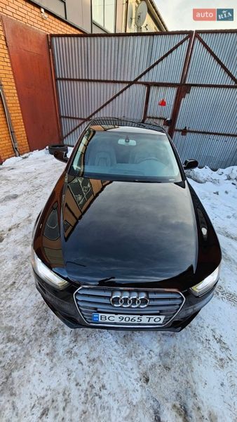 Седан Audi A4 2013 в Львові
