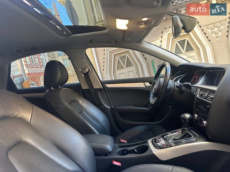 Седан Audi A4 2015 в Киеве