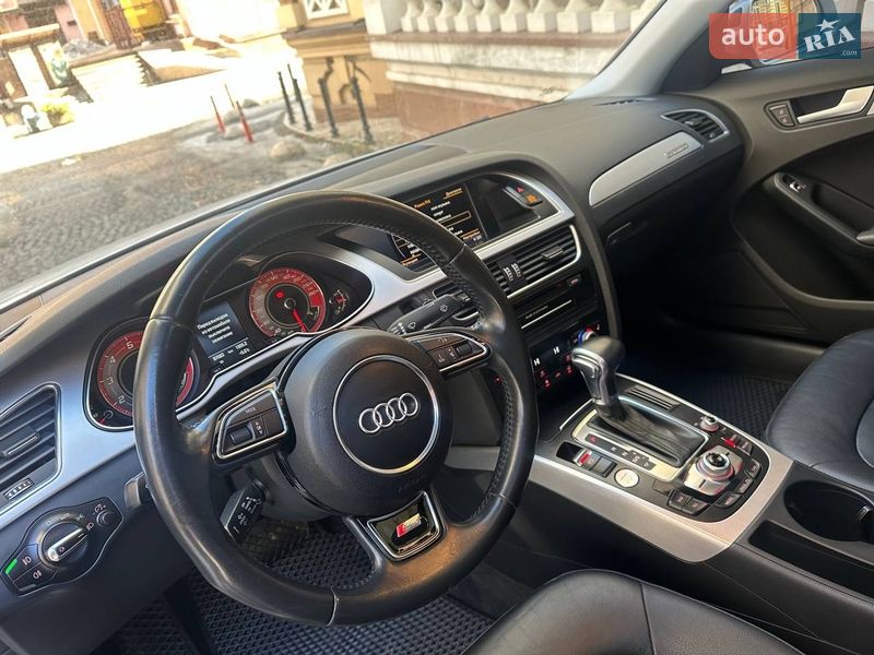 Седан Audi A4 2015 в Киеве