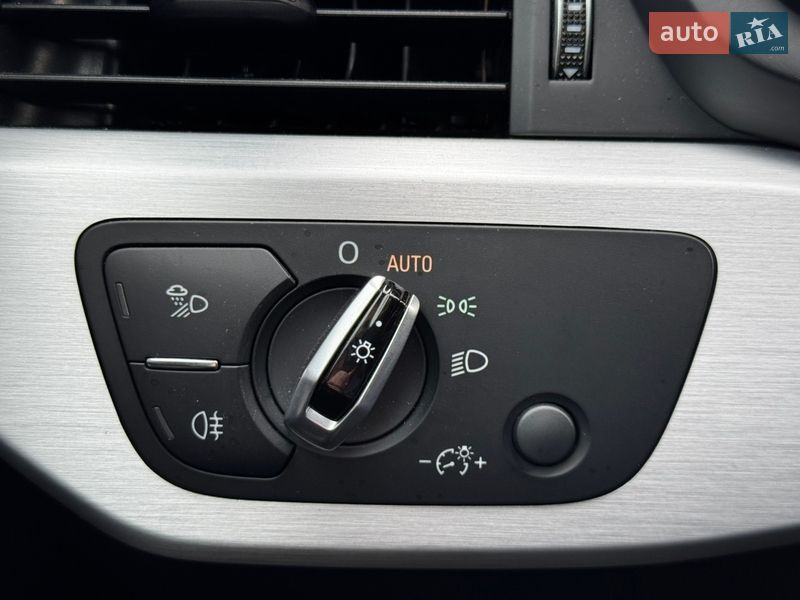 Универсал Audi A4 2016 в Запорожье