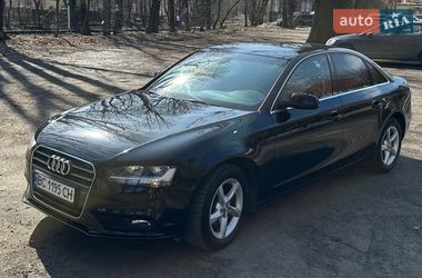 Седан Audi A4 2012 в Львові