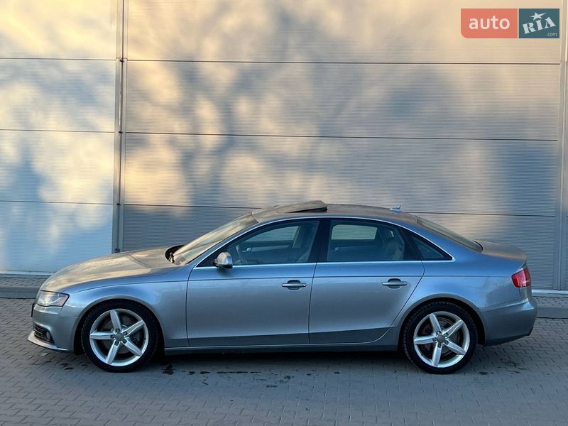 Седан Audi A4 2010 в Киеве