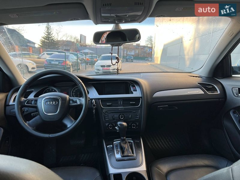 Седан Audi A4 2010 в Киеве