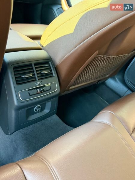 Седан Audi A4 2018 в Запорожье