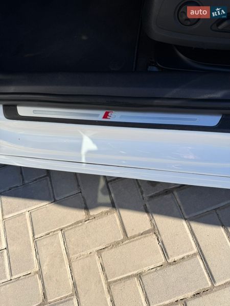 Седан Audi A4 2022 в Полтаві