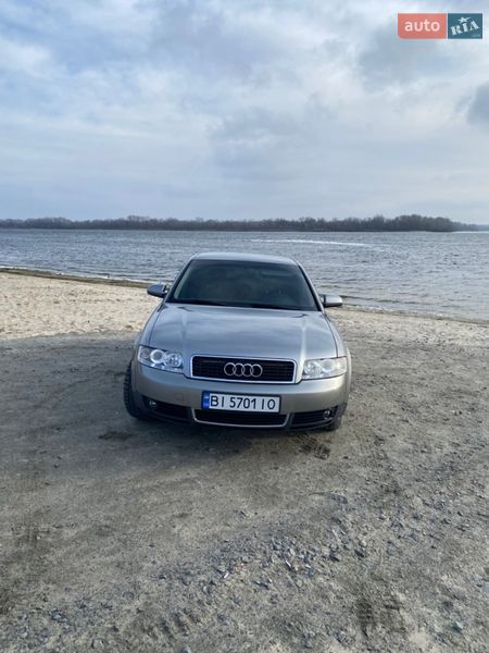 Седан Audi A4 2003 в Кременчуці