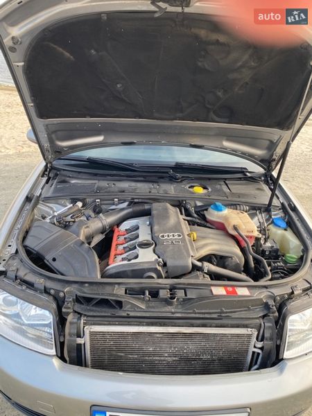 Седан Audi A4 2003 в Кременчуці
