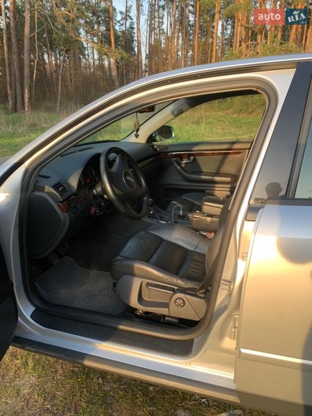 Седан Audi A4 2002 в Ичне