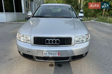 Седан Audi A4 2002 в Ичне