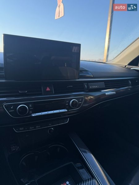 Седан Audi A4 2023 в Золочеве