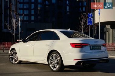 Седан Audi A4 2016 в Киеве