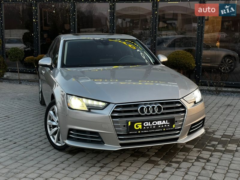 Седан Audi A4 2017 в Львові