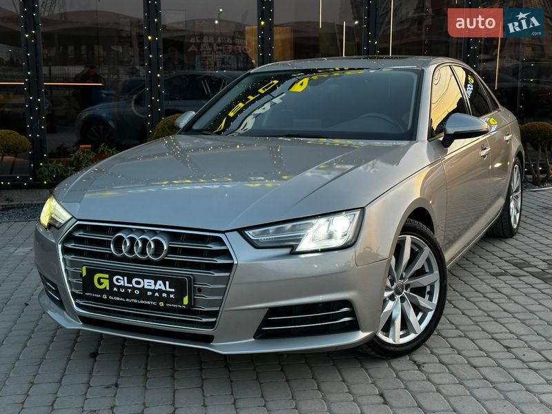 Седан Audi A4 2017 в Львові