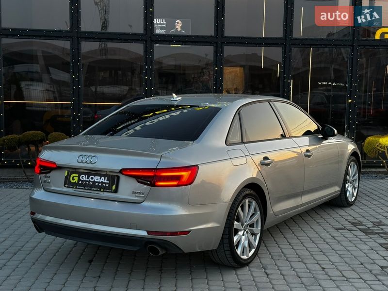 Седан Audi A4 2017 в Львові