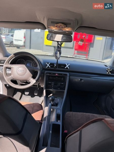 Седан Audi A4 2000 в Обухове