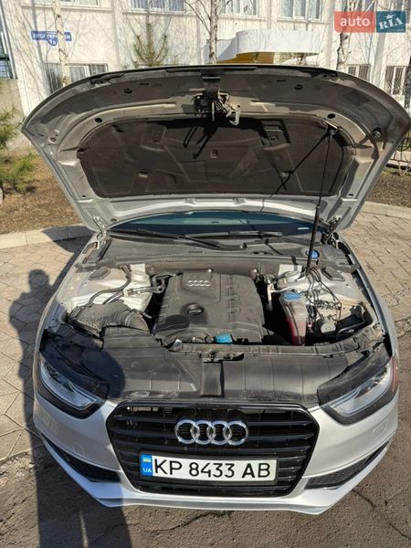Седан Audi A4 2014 в Кременчуці
