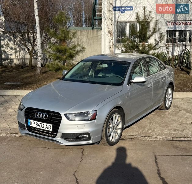 Audi A4 2014
