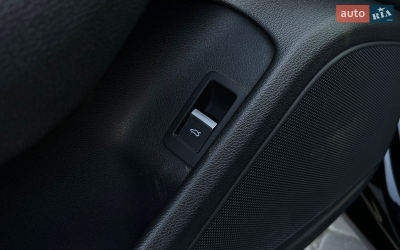 Универсал Audi A4 2018 в Мукачево