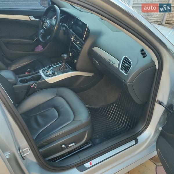 Седан Audi A4 2013 в Пирятине