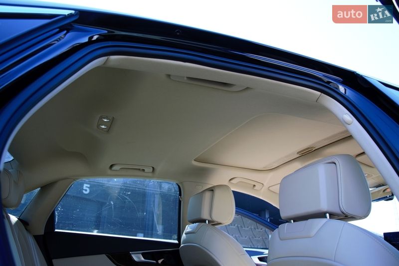 Седан Audi A4 2023 в Житомирі