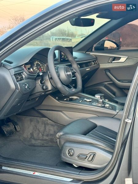 Седан Audi A4 2017 в Харькове