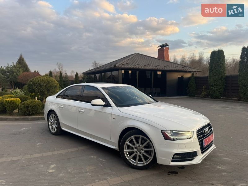 Седан Audi A4 2014 в Стрию