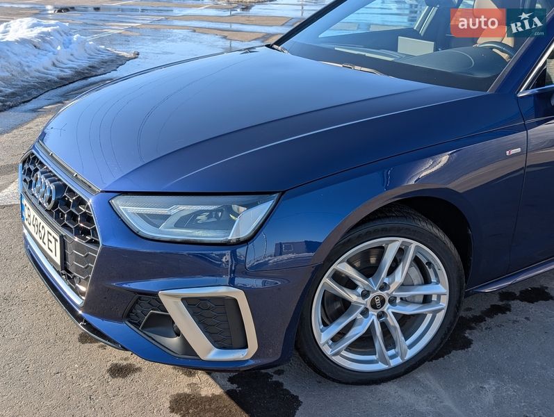 Седан Audi A4 2020 в Чернигове
