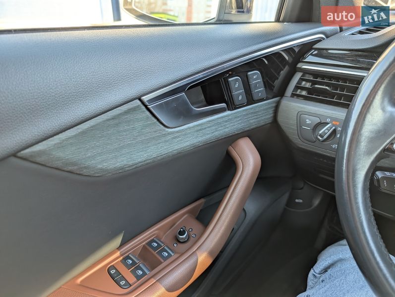 Седан Audi A4 2020 в Чернигове