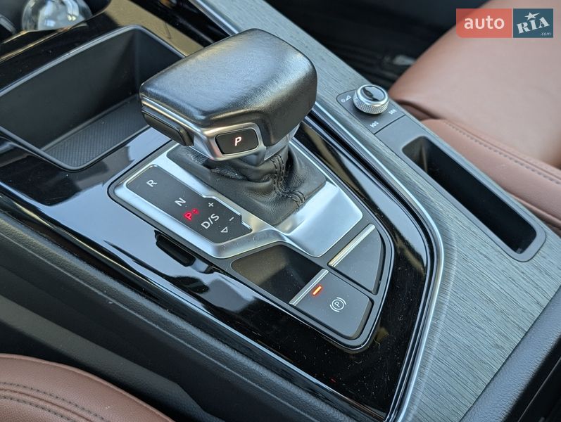 Седан Audi A4 2020 в Чернигове