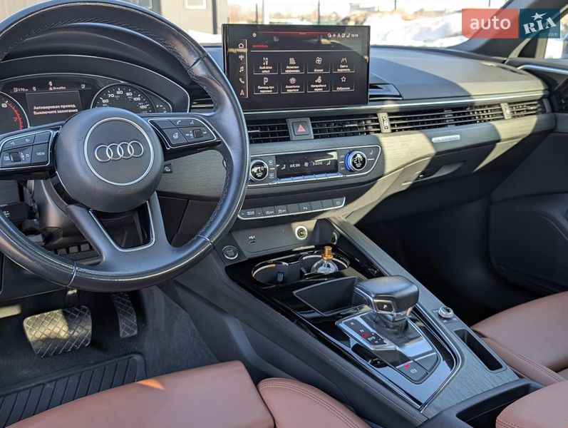 Седан Audi A4 2020 в Чернигове