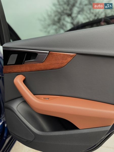 Седан Audi A4 2020 в Днепре