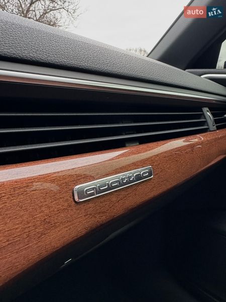 Седан Audi A4 2020 в Днепре