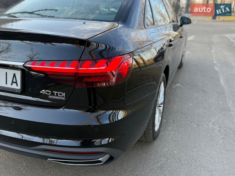 Седан Audi A4 2021 в Киеве