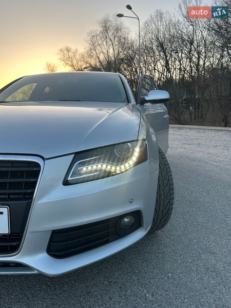 Седан Audi A4 2011 в Днепре