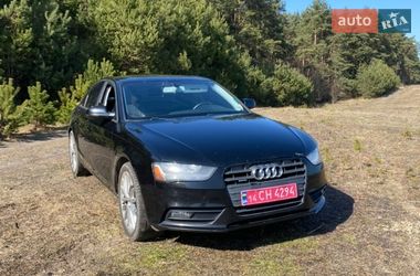 Седан Audi A4 2014 в Рівному
