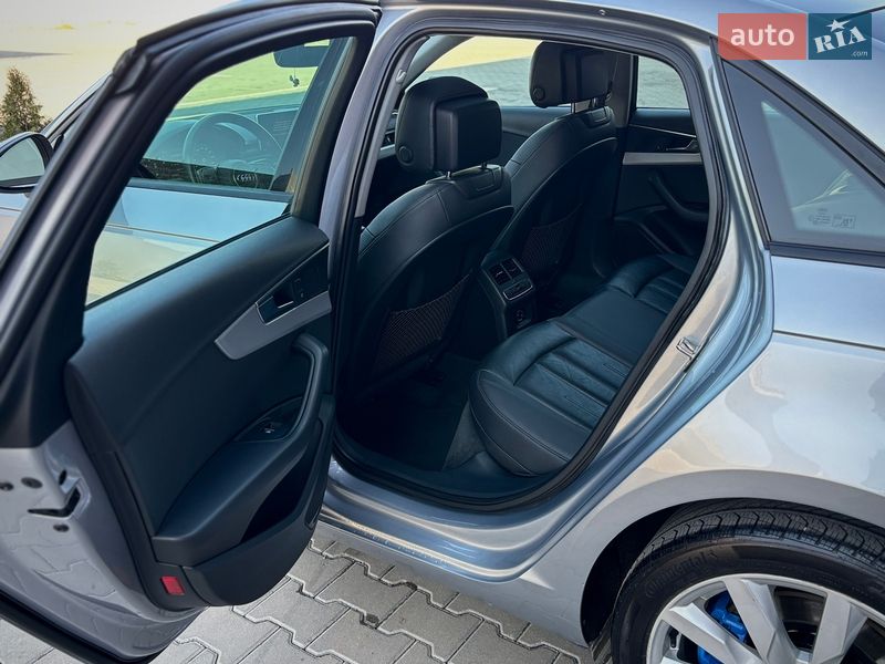 Седан Audi A4 2015 в Дубно