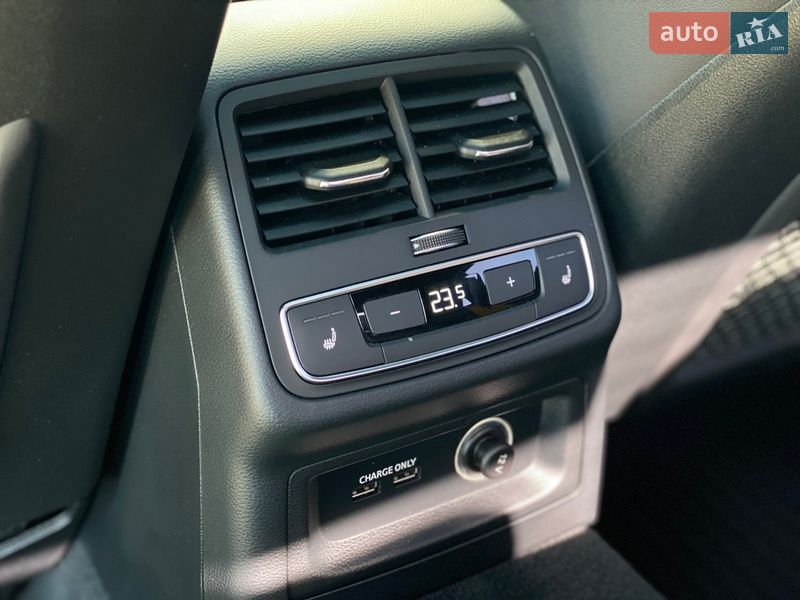 Седан Audi A4 2020 в Киеве