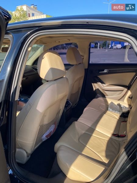 Седан Audi A4 2015 в Ивано-Франковске