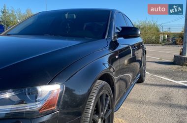 Седан Audi A4 2015 в Ивано-Франковске