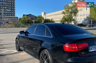 Седан Audi A4 2015 в Ивано-Франковске
